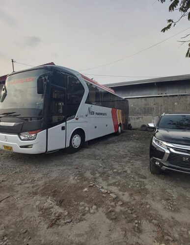 Bus Pariwisata